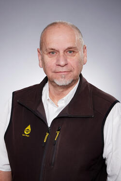 Viktor, Ing., MBA Mačura